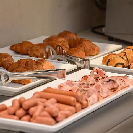 Cristallo ホテル ミザーノ・アドリアーティコ