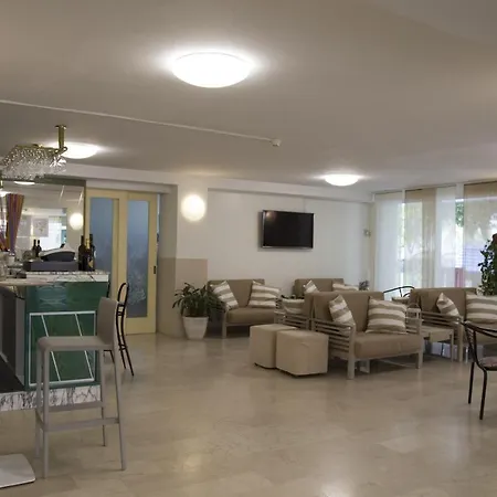 Cristallo Hotel 3*