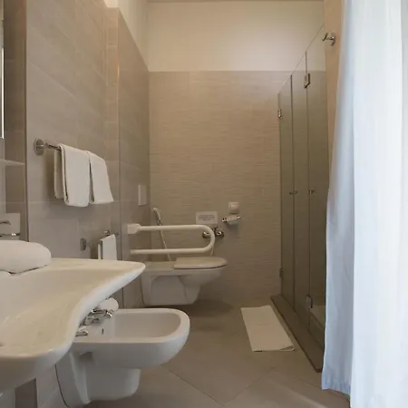 Cristallo Hotel 3*